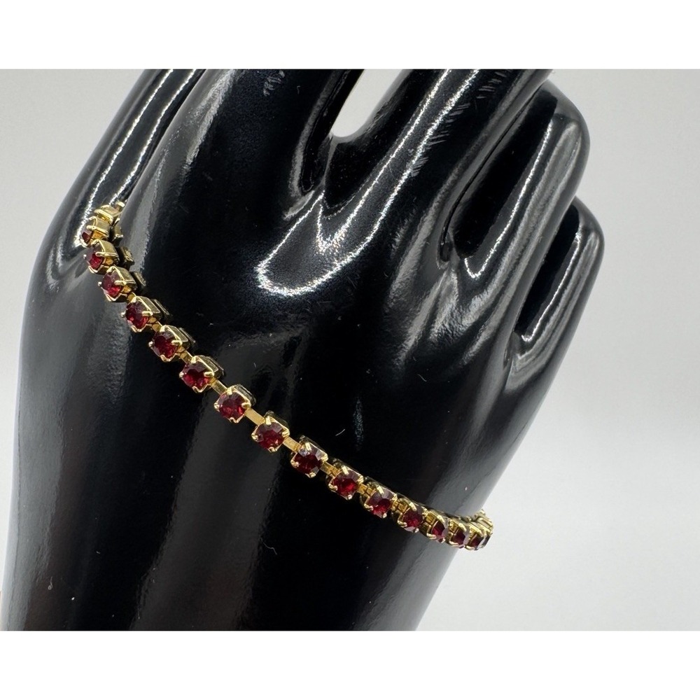 Vintage 1992 Avon Red Rhinestone Tennis Bracelet‎ Gold Tone 6.5in Signed